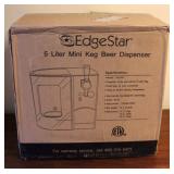 EdgeStar 5-liter Mini Keg Beer Dispenser in box