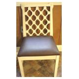 Chair - 34 x 18 x 20