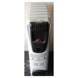 Delonghi Space Heater 25" x 13" x 6"