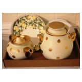 Tray Lot of Assorted Items