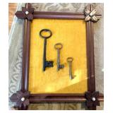 Criss Cross Frame displaying Vintage Skeleton Keys