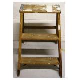 Wooden Step Ladder 22" Tall