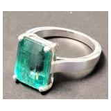 18kt White Gold Emerald Beryl Gemstone Ring