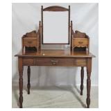 English ladies vanity with tilt mirror