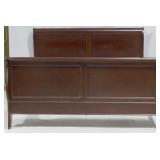 Broyhill king size sleigh bed in mahogany