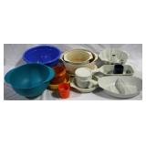 Lot of Assorted Bowls & Kitchen Items
