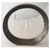 Tabletop Decoration by Three Hands