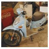 Vintage Kymco People Scooter