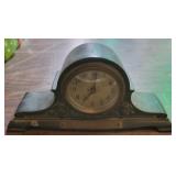Small Mantle Clock