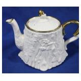 Old English Oak Teapot - 7 x 9