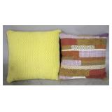 Pair decorative pillows, 18 x 18