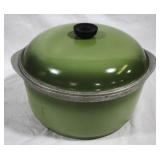 Club Pot w/ lid - 14" round