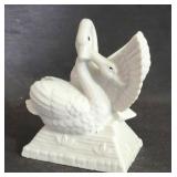 Emson Swan Statue 4.5"