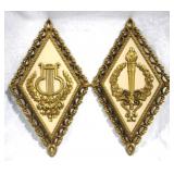 2 Plastic Wall Hangings - 14 x 8