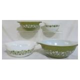 Pyrex Crazy Daisy 4 pc mixing bowl set