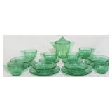 18pc Akro Agate green child