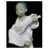 Lladro angel playing lute, 5"