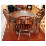 5pc Dining Table Set w/ 2 leaves
