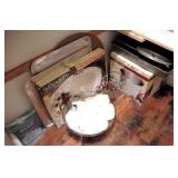 Lot of Assorted Items (on floor)