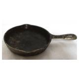 Griswold #0 Cast Iron Frying Pan - 7"