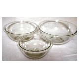 3 Pyrex Glass Mixing Bowls