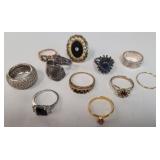 Assorted vintage rings