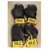 2 Pairs of Everlast Boxing Gloves, model 2920