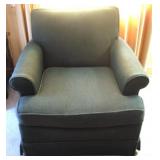 Armchair - 34 x 32 x 32