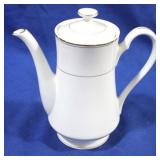 Royale Aurum Coffeepot 9"
