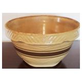 Stoneware Mixing Bowl - 10" x 6"