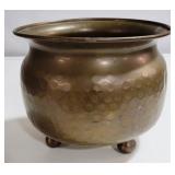 Hammered metal 3 foot spittoon 10 x 12