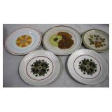 Assorted Plates - 5pcs