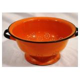 Metal Strainer - 9" round