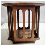 Mid-century round top side table 20 x 24 x 24