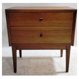 American of Martinsville End Table w/ 2 Drawers