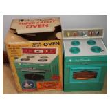 Susy Homemaker Oven w / Original Box