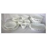 17 pc. Pyrex Serving Dishes