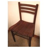 Chair - 32" x 17.5" x 15"