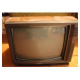 Vintage Quasar TV - 20" Screen