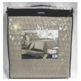 J Queen Full / Queen Coverlet Set - New