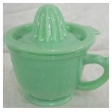 Jadeite 2 part juicer, 6 x 5
