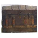 Vintage Dome Top Trunk w/ Tray
