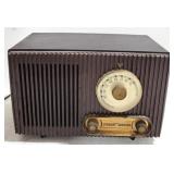 Stewart-Warner 9152-B Vintage Radio