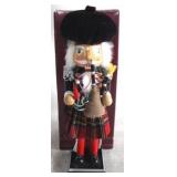 Nutcracket w/ box 14"