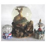 Lot of 3 Snow Globes