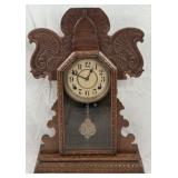 US Capital Dome Carved Vintage Clock