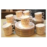 Roy Worchester 64 Piece China Set