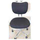 Office Chair - 22" x 20" x 37"