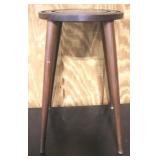 Wood Stand - 19" x 11"
