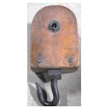 Antique Pulley w / Hook - 10" x 4.5" x 3.5